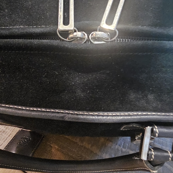 Loewe ♡Anagram Amazona Bag, Black Suede & Leather, Italy, Quiet Luxury - Picture 3 of 16